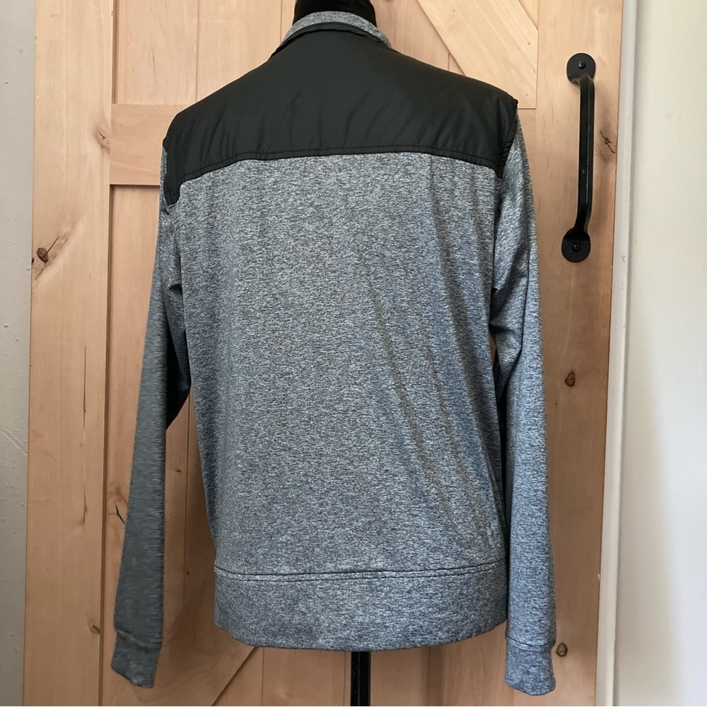 Women's Topgolf Black and Gray Lightweight Jacket Small - Picture 5 of 9